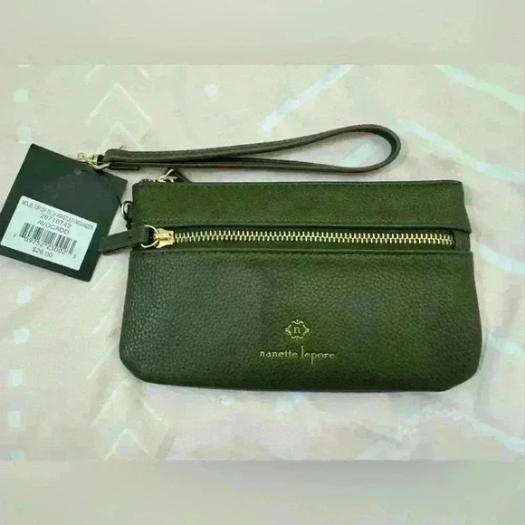Nanette Lepore Handbags - Nanette Lapore wrislet